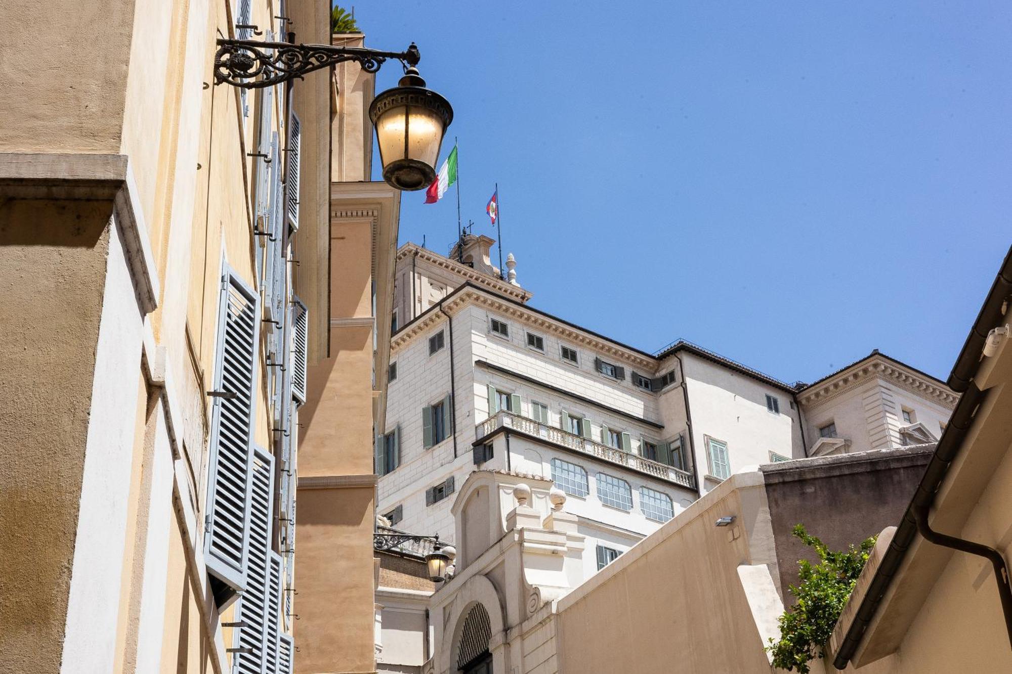 Luxury Suite Trevi Rome Exterior photo